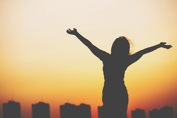 休業が人生転機の鍵に？　春香クリスティーン、復帰後の活躍に期待