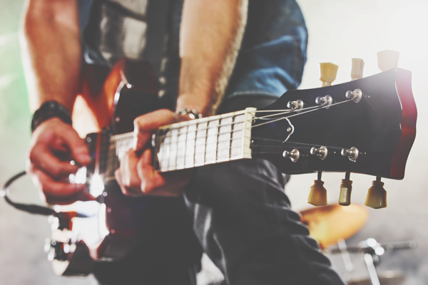 デビュー30周年 B’zが色あせない理由