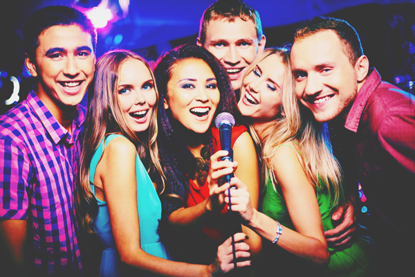 来年はもっと稼ぐ？　カラオケで今年1番歌われた男・星野源