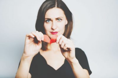 血液型別【恋の乗り換え】ランキング　AB型は冷めたらすぐ別れる！