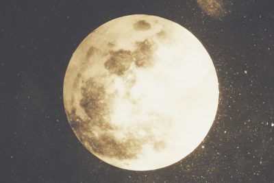 1月2日は蟹座のスーパームーン満月　2018年の幸運を引き寄せよう！