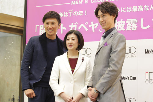 2017年開運部屋のキーワードは「火を連想させるもの」「木の素材」「紫＆ワインレッド」