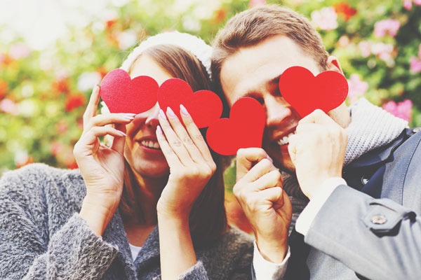 2人の誕生日で占う【2018年の恋愛相性】気になるあの人との相性は……？