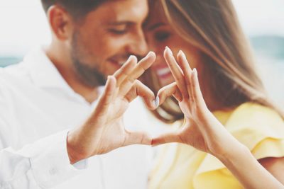 生年月日が同じ彼は運命の相手!?　誕生日が同じ人とは性格や運命も同じなのか