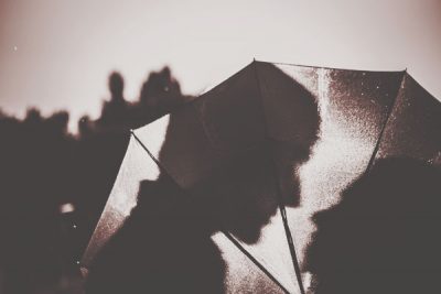 誰にも言えない、秘密の恋を成就させるために「守るべき掟」