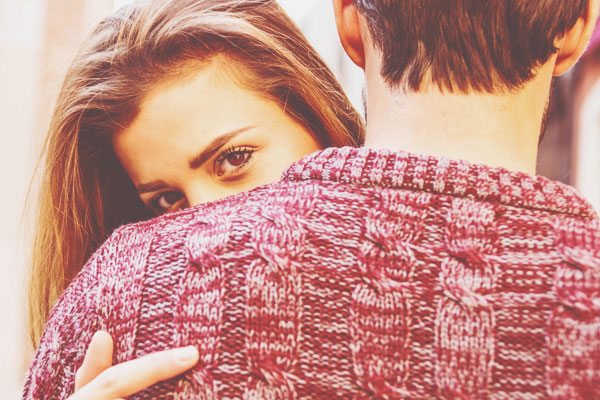 「自分が好きになった人」と「自分を好きと言ってくれる人」 幸せになれる恋愛はどっち?