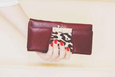 【紫月香帆の運気アップ風水】まだ間に合う！　金運を上げる「春財布」の買い替え方