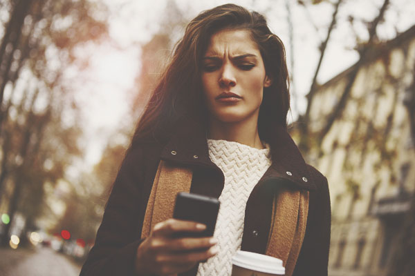 気づくと元彼のSNSをチェック……未練たっぷりの恋にピリオドをつけるには？