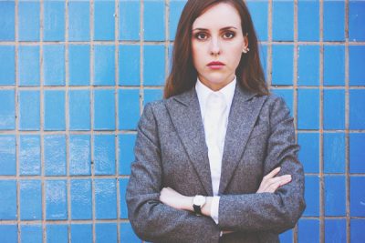 腕の組み方でわかる3つの心理状態