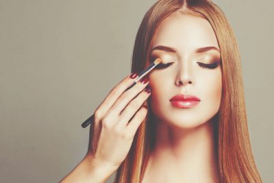 【紫月香帆の運気アップ風水】金運アップに効果アリ！　簡単ですぐできるワンポイントメイク