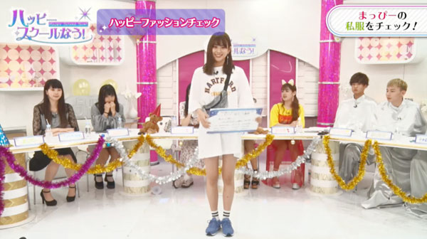 スラっとした生足にドキッとさせられる?