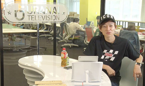 金曜日担当のメンズ占い師ユニットnot for sale.のRyoz。登場占い師は番組サイトでチェックを！