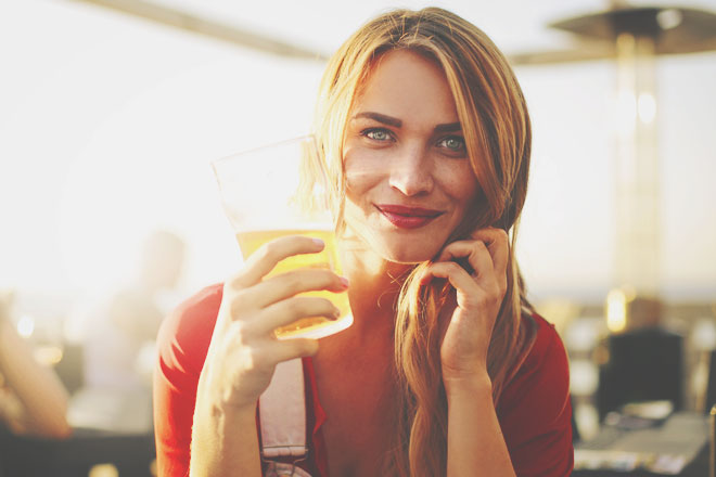 居酒屋で弱みを見せて!?　蟹座の異性の落とし方【12星座のトリセツ】