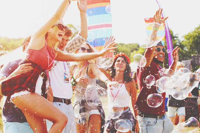 【5月の開運方位】ラッキー方位は「西」、にぎやかで楽しい場所に出かけよう！