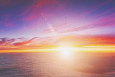 【5月の開運壁紙】恋愛運は「日の出」の写真！