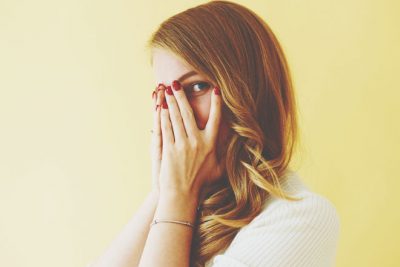 「路上でキス」は見世物？　遭遇したらあなたはどうする!?