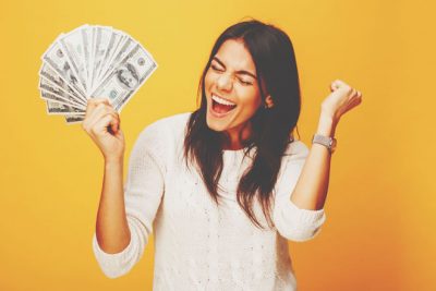 2018年下半期の金運を、安斎勝洋が姓名判断で占う