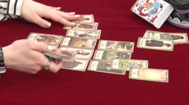 ルノルマンカードを使用して鑑定。