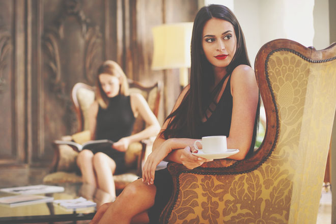 誕生日で導く【夏のパワーチャージスポット】運命数9の人は高級ホテルのラウンジ！