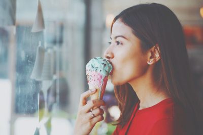 12星座【暑さを乗り切るパワーフード】牡牛座はチョコミントアイス！