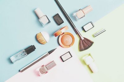 心の美しさがわかる【メイク用品占い】