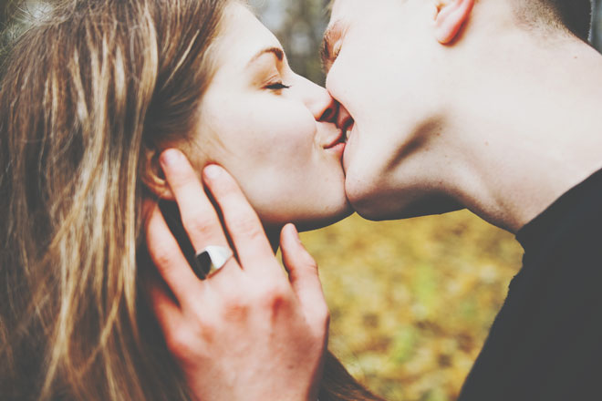 12星座【2018年秋の恋愛運】ランキング　蠍座はモテオーラ全開、まぶしいほどに光り輝く！