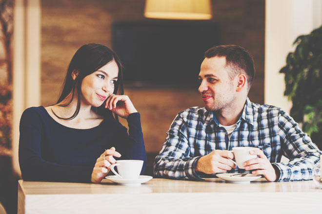 彼の星座グループ別【好きになるツボ】双子座・天秤座・水瓶座男性は会話力の高さがポイント！