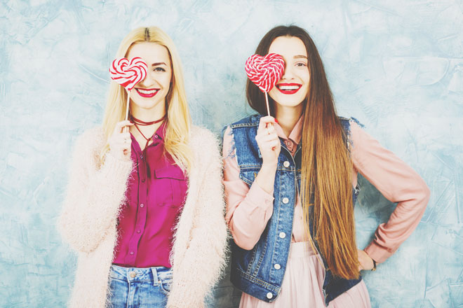 血液型【友達に彼氏ができたとき】あるある　AB型は「彼の友達紹介して！」と頼む