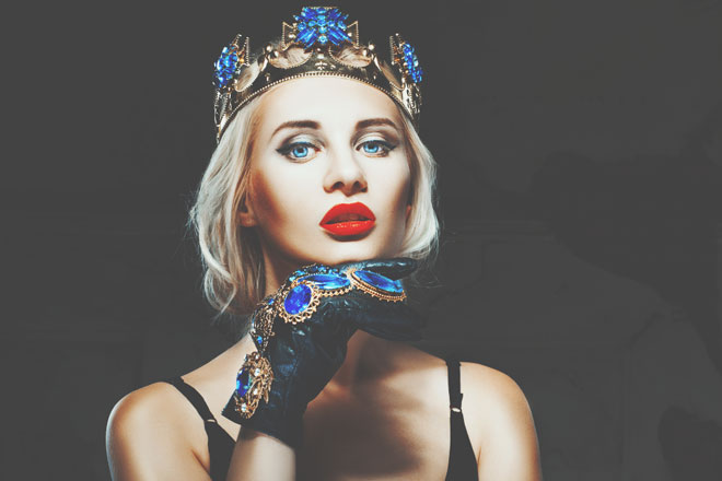 血液型【もしも女帝だったら？】B型は戦略家の女帝、O型は母性的な女帝!?