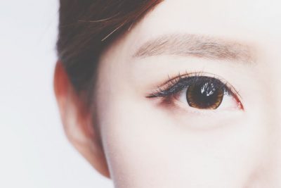 眉にあらわれる運気サイン4つ