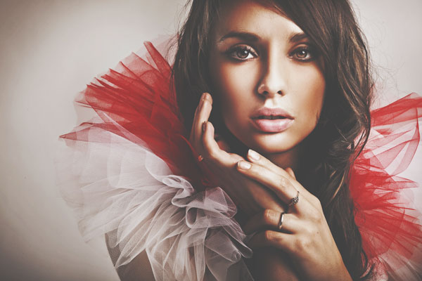 星座グループ別【あなたの魔性】双子座・天秤座・水瓶座は「変わり身の魔性」！