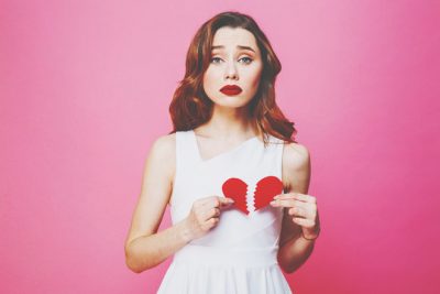 【心理テスト】着ていない服、どうする？　答えでわかる失恋後の心理