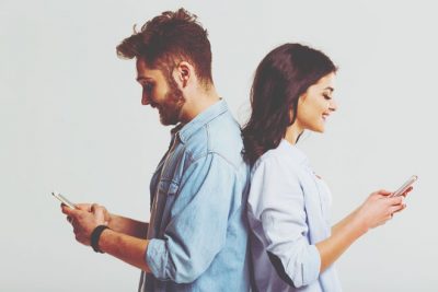 血液型【恋人に送りがちなLINE】あるある　B型は意味のない「にゃーん」!?