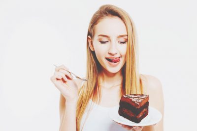 【夢占い】ケーキの夢は誘惑の暗示　お菓子の夢が意味することとは？