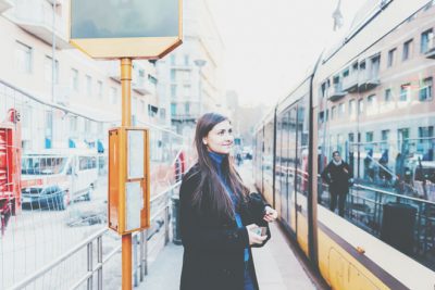 【夢占い】交通機関の夢が暗示することとは？