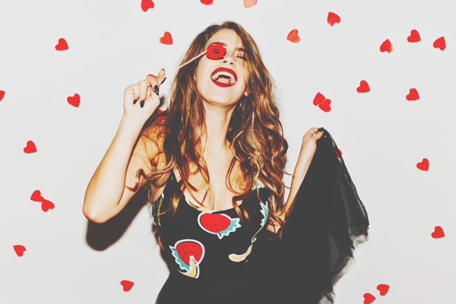 【無料占い】2019年の恋はどうなる？　ギャル占い師・飯塚唯が占う2019年の恋愛運