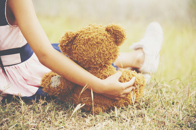 【心理テスト】子どもの頃に好きだった動物のぬいぐるみは? 答えでわかる心に残る後悔