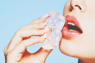 【夢占い】氷の夢が暗示することとは？