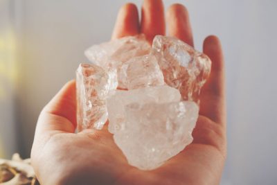 【夢占い】パワーストーンの夢が暗示することとは？