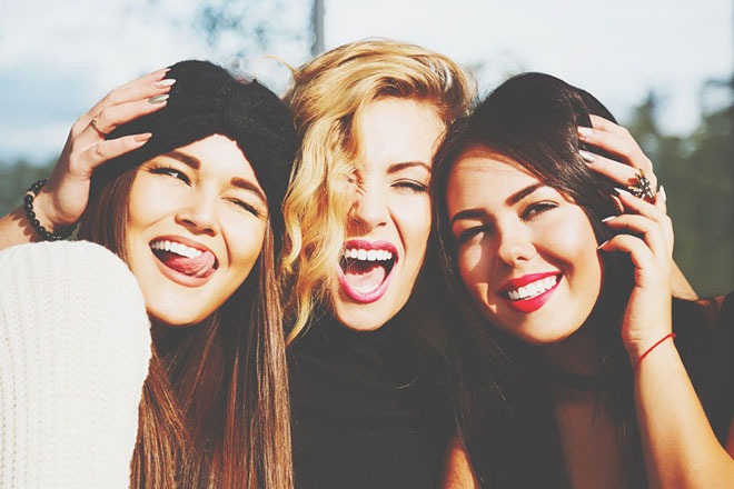 【無料占い】みんなに「愛されるポイント」がわかる！　あなたの性格・才能・魅力を占います