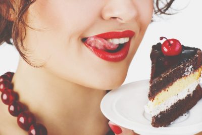 12星座【スイーツ大好き】ランキング　獅子座はバイキングの常連！