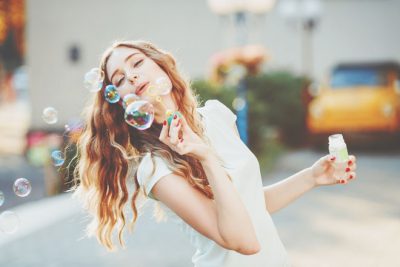 【心理テスト】シャボン玉の行方でわかる、告白上手度