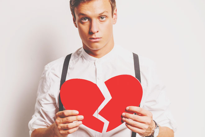 彼の血液型【気持ちが冷める瞬間】あるある　AB型の男性は、彼女のだらしない態度を見たとき！