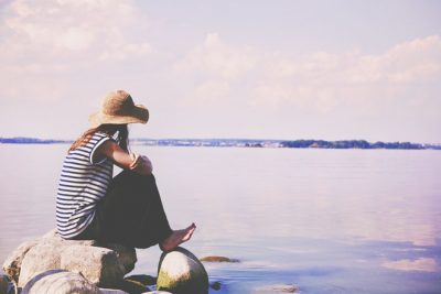 10の質問でわかる【さみしがりや度】1人でも平気？　みんなといないと不安？