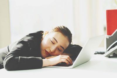 12星座【どこでも寝られる】ランキング　魚座は会社でも寝ます！