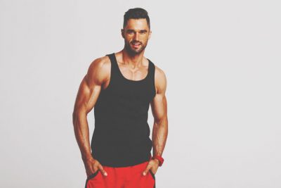 【夢占い】たくましい胸の夢は、頼れる異性と出会うサイン！　胸の夢が暗示すること