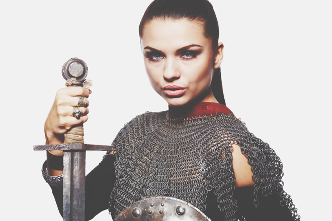 12星座【完全武装女子】ランキング　双子座は言葉で自分を守る、言語武装のスペシャリスト！