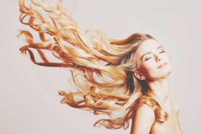 【夢占い】風の夢が暗示することとは？