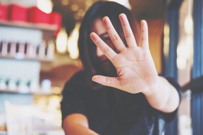 血液型【スキンシップが苦手】ランキング　A型は恥ずかしい！