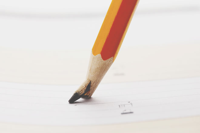 【夢占い】鉛筆が折れる夢は対人関係不調のサイン！　鉛筆の夢が暗示すること